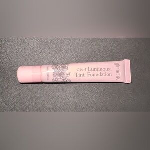 NWOT Luminous 2 in 1 Tint Foundation girlactik